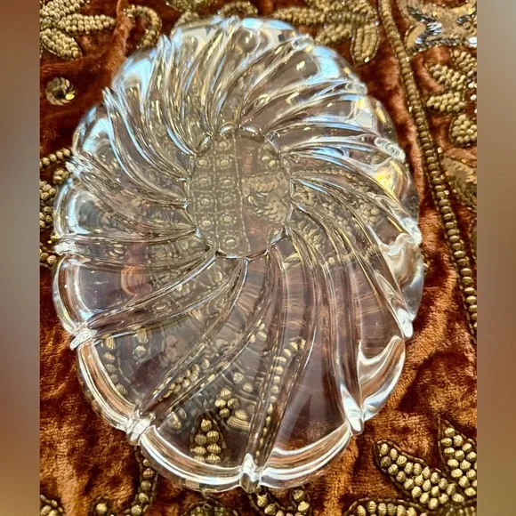 Glass Candy Plate - Picture 4 of 4